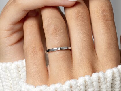 Bague de fiançailles Infinity Petite dans 14K or jaune avec diamant 0,03ct