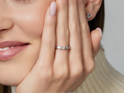 Bague de fiançailles Infinity dans 14K or jaune avec diamant 0,10ct H/SI