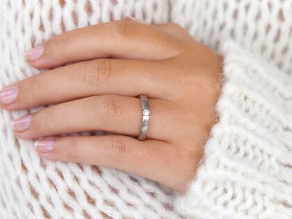 Bague de fiançailles Infinity dans 14K or blanc avec diamant 0,15ct G/SI