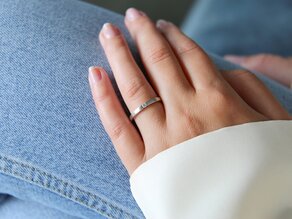 Bague de fiançailles Infinity dans 18K or blanc avec diamant 0,05ct G/VS