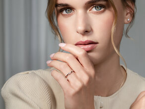 Bague de fiançailles Twist en 9K or rose avec diamant 0,03ct