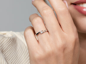 Bague de fiançailles Twist dans 14K or blanc avec diamant 0,07ct H/SI