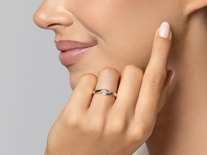 Bague de fiançailles Twist dans Argent 925/- avec diamant 0,10ct G/VS